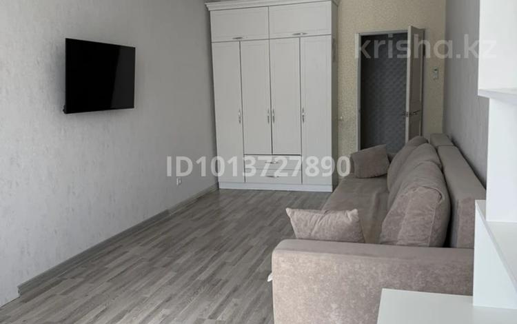 1-комнатная квартира · 52 м² · 3/5 этаж, 3-й мкр 15 за 14 млн ₸ в Актау — фото 2