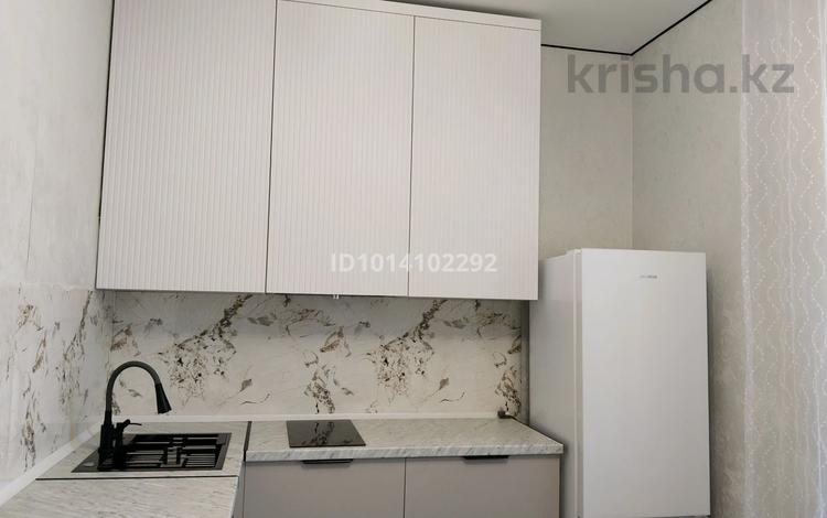 1-бөлмелі пәтер · 40 м² · 9/12 қабат, Райымбек батыр 2, бағасы: 300 000 ₸ в Астане, Сарайшык р-н — фото 2