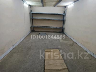 Гараждар мен тұрақтар в Костанайской обл.: Гараж · 23 м² · Транспортная, бағасы: 760 000 〒 Гараж · 23 м² · Транспортная, бағасы: 760 000 〒 в Рудном