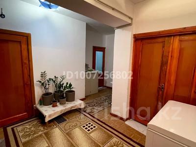 3-комнатная квартира · 92.1 м² · 5/5 этаж, мкр Нурсат 2, Нұрсәт ш/а 5 — Т.Назарбеков көшесі, Аллеяның бойы за 38 млн 〒 в Шымкенте, Каратауский р-н