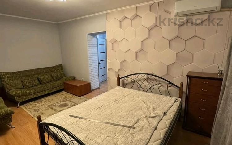 1-комнатная квартира · 35 м² · 3/4 этаж, Наурызбай батыра 115 — Абая за 260 000 ₸ в Алматы, Алмалинский р-н — фото 2