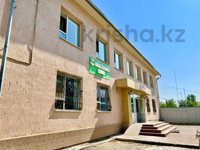 Свободное назначение, офисы · 300 м² за 780 000 ₸ в 