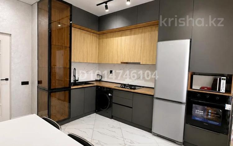 2-бөлмелі пәтер · 90 м² · 8/9 қабат, Нұрсая ш/а., Елорда 6/6, бағасы: 20 000 ₸ в Атырау, мкр Нурсая — фото 2