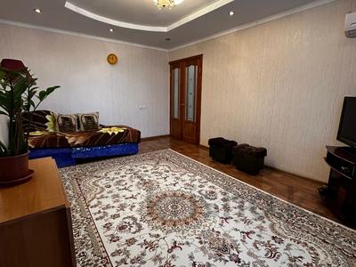 2-комнатная квартира, 55 м², 3/5 этаж, Абулхайыр хана 101 за 17.2 млн 〒 в Уральске