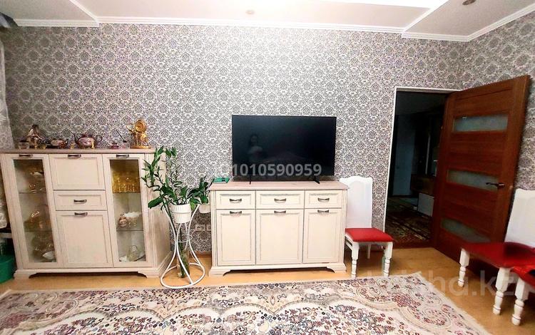 3-бөлмелі пәтер · 61.2 м² · 2/5 қабат, Жастар 39 — Квартира расположена рядом с торговым домом Даулет, бағасы: 27 млн ₸ в Талдыкоргане, мкр Жастар — фото 2
