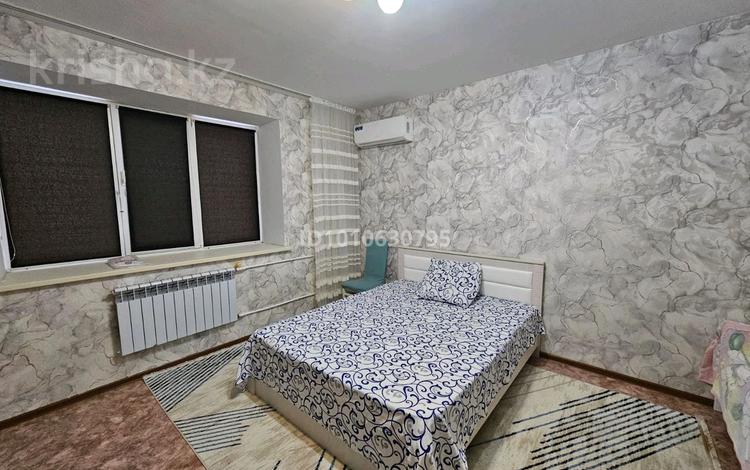 2-комнатная квартира · 63 м² · 3/5 этаж, Дружбы народов 4/6 за 22.5 млн ₸ в Аксае — фото 2