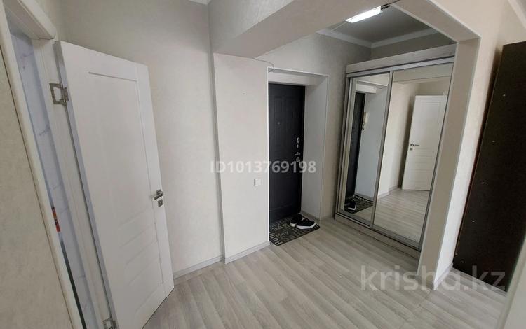 1-комнатная квартира · 48 м² · 5/8 этаж, мкр Тастак-2, Абдуллы Розыбакиева 45 за 270 000 ₸ в Алматы, Алмалинский р-н — фото 2