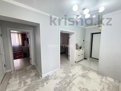 3-комнатная квартира · 96.5 м² · 2/5 этаж, мкр Старый Аэропорт, Достық 64 за 42 млн ₸ в Уральске