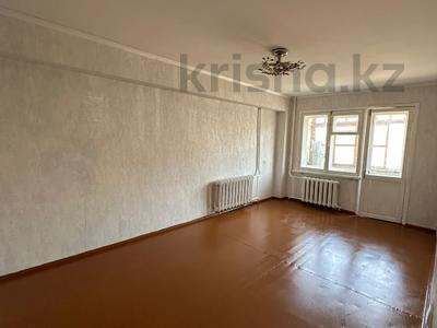 2-комнатная квартира, 44 м², 2/5 этаж, Бурова 15 за 15.8 млн 〒 в Усть-Каменогорске