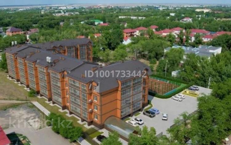 4-бөлмелі пәтер · 144 м² · 2/4 қабат, Железнодорожная 125/4, бағасы: 52 млн ₸ в Аксае — фото 2