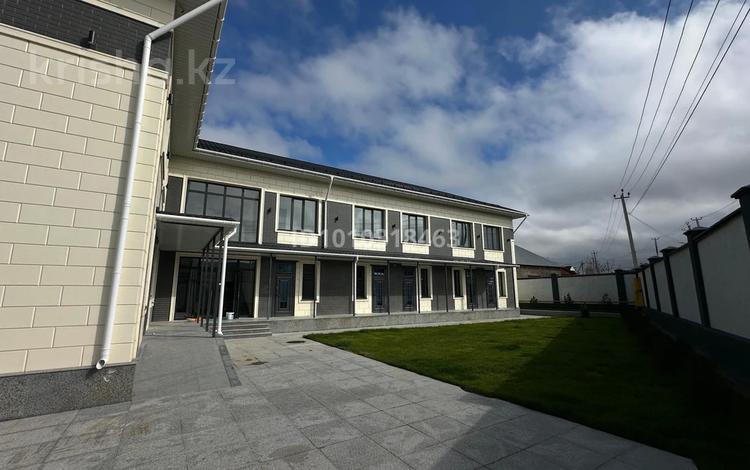 Свободное назначение · 700 м² за 450 млн 〒 в Шымкенте, Абайский р-н — фото 2