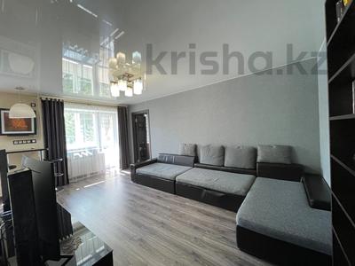 2-комнатная квартира · 45 м² · 2/4 этаж, Кайсенова 84 — Маг. Колос за 21 млн 〒 в Усть-Каменогорске