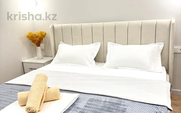 1-комнатная квартира · 45 м² · 9/10 этаж, Карасай Батыра 326 — Варламова за 15 000 〒 в Алматы, Алмалинский р-н — фото 2