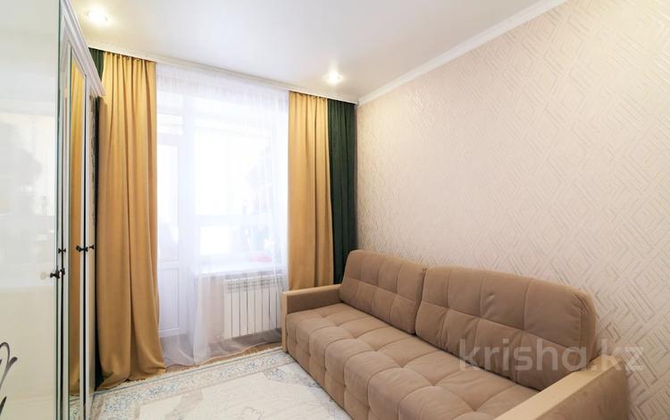 3-комнатная квартира, 61.2 м², 3/12 этаж, Нажимиденов 13