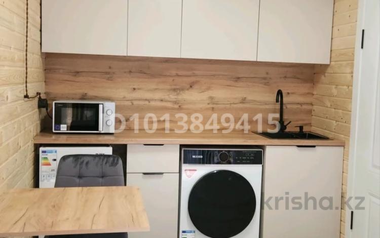 2-комнатная квартира · 33 м², Киевская 24 за 230 000 ₸ в Алматы, Медеуский р-н — фото 2