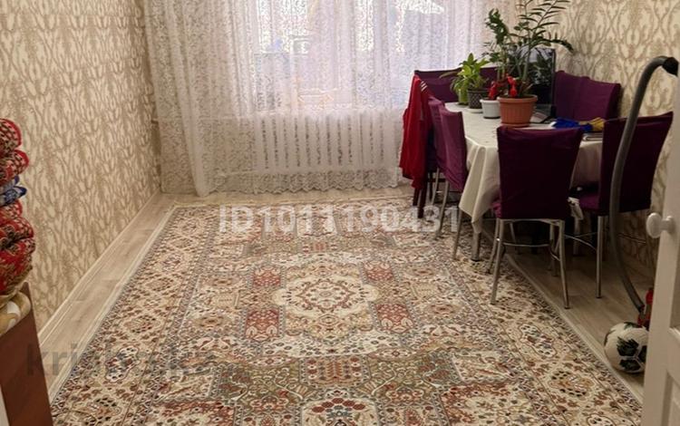 3-комнатная квартира · 61.1 м² · 5/5 этаж, Нефтеразведчиков 12 — Напротив мкр 1 за 10.5 млн ₸ в Актобе, жилой массив Жилянка — фото 2