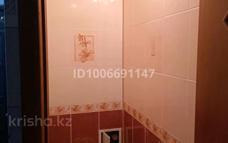 2-бөлмелі пәтер · 43.95 м² · 1/5 қабат, мкр 5 — дом ветеранов, бағасы: 15 млн ₸ в Актобе — фото 2