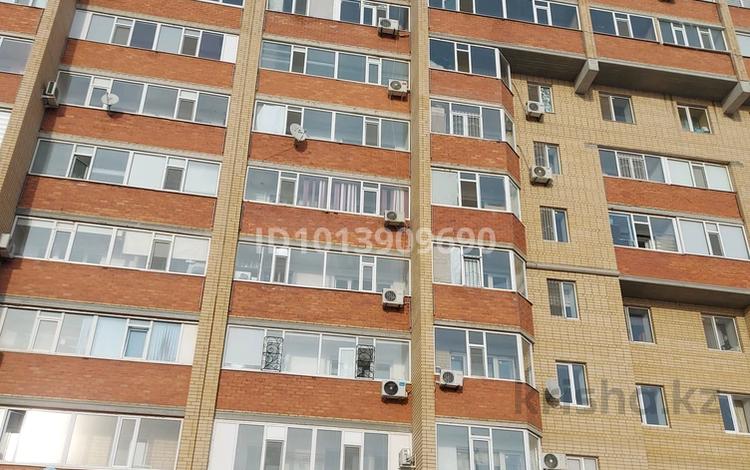 1-бөлмелі пәтер · 57 м² · 3/9 қабат, Болашақ ш/а. 129К,корпус 1, бағасы: 16 млн ₸ в Актобе, мкр Болашак — фото 2