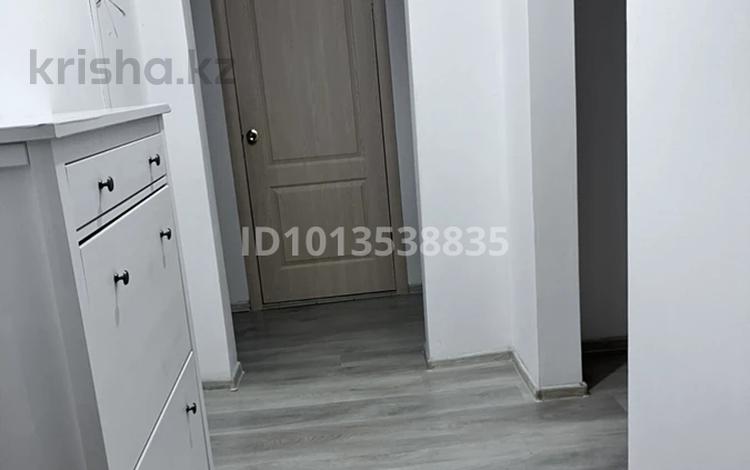 2-бөлмелі пәтер · 57 м² · 4/5 қабат, Береке ш/а., бағасы: 180 000 ₸ в Атырау, мкр Береке — фото 2
