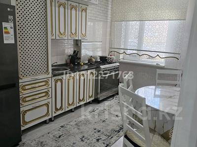 3-бөлмелі пәтер · 150 м², Мкр. Жастык 30А, бағасы: 19 млн ₸ в Актюбинской обл.
