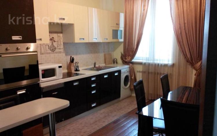 2-комнатная квартира · 90 м² · 10/22 этаж, мкр Самал, Достык 160 за 500 000 ₸ в Алматы, Медеуский р-н — фото 2