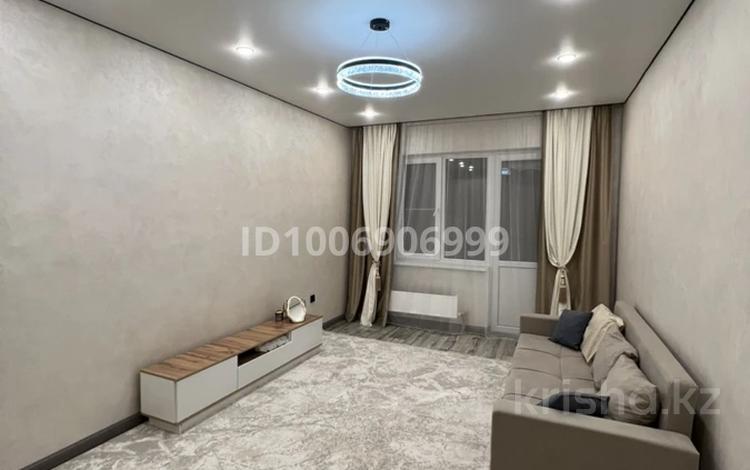 1-комнатная квартира · 40 м² · 1/6 этаж, мкр Кокжиек 27 за 200 000 ₸ в Алматы, Жетысуский р-н — фото 2
