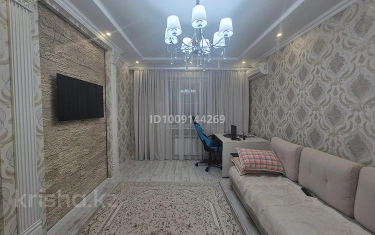 3-бөлмелі пәтер · 75 м² · 6/9 қабат, мкр Аксай-4 99, бағасы: 65 млн ₸ в Алматы, Ауэзовский р-н — фото 2