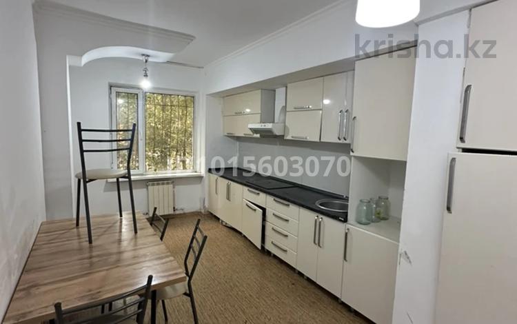 2-бөлмелі пәтер · 65 м² · 1/9 қабат, Орбита ш/а., Шахтеров 31б, бағасы: 200 000 ₸ в Караганде, Казыбек би р-н — фото 2