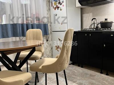 2-бөлмелі пәтер · 50 м² · 3/5 қабат, Валиханова 11, бағасы: 8 млн ₸ в Алге