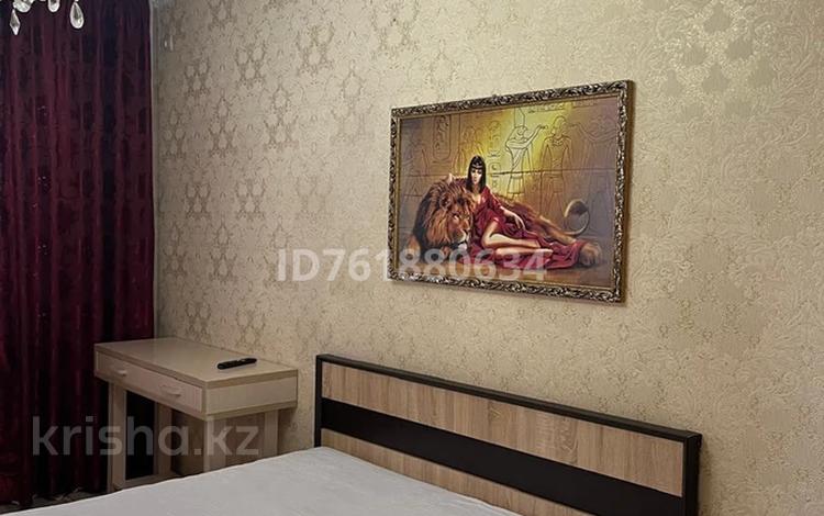 1-комнатная квартира · 40 м² · 3/5 этаж, 11-й мкр 28 за 10 000 ₸ в Актау — фото 2