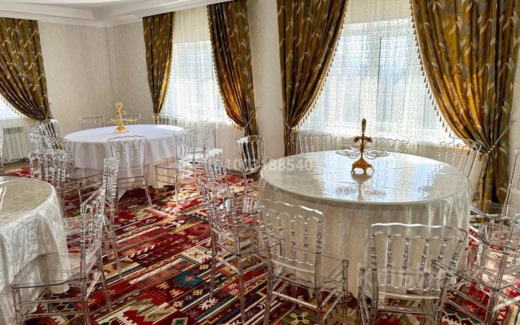 Жеке үй · 5 бөлме · 330 м², мкр Уркер, Жанкожа батыр, бағасы: 130 000 ₸ в Астане, Нура р-н — фото 2