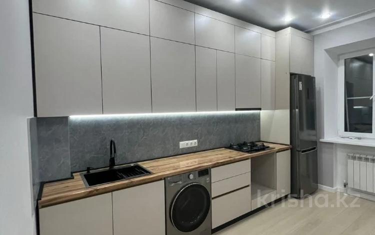 2-комнатная квартира · 57 м² · 1/9 этаж, мкр. Алтын орда за 22.3 млн ₸ в Актобе — фото 3