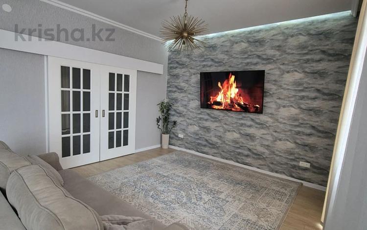 2-бөлмелі пәтер · 60 м² · 10/15 қабат, 17-ш/а. 6, бағасы: 300 000 ₸ в Актау, 17-й мкр — фото 2