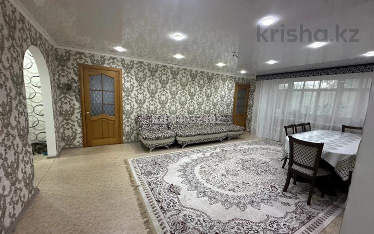 4-комнатная квартира, 113 м², 4/5 этаж, Толстого за 26 млн 〒 в Павлодаре — фото 2