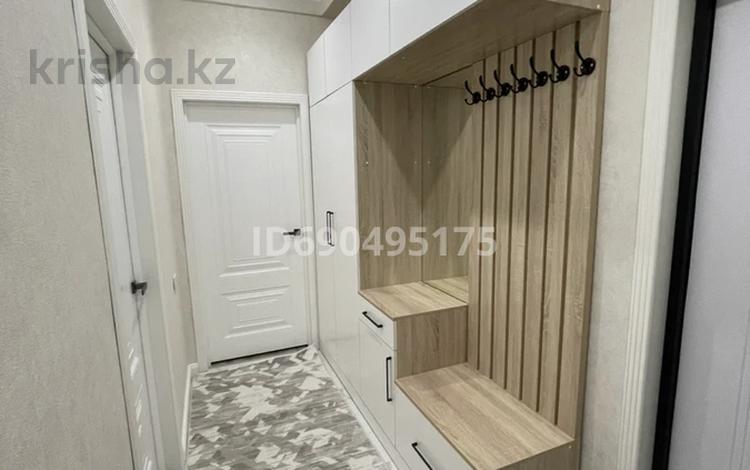 2-комнатная квартира · 60 м² · 3/9 этаж, Байдибек би 2/1 за 200 000 ₸ в Шымкенте, Каратауский р-н — фото 2