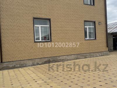 Жеке үй · 7 бөлме · 500 м² · 10 сот., Богенбай Батыра 55, бағасы: 120 млн ₸ в Талапкер 