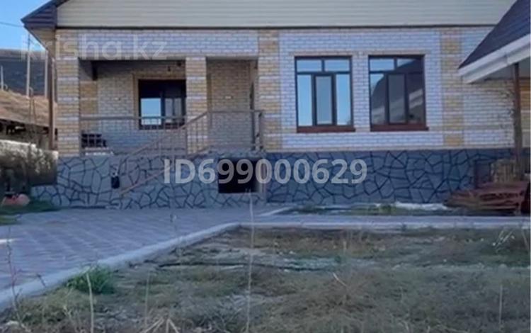 Отдельный дом · 4 комнаты · 270 м² · 15 сот., Мухаметкарима 19 — Рэс за 80 млн 〒 в Урджаре — фото 5