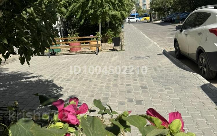 3-бөлмелі пәтер · 105 м² · 3/9 қабат, Жарбосынова 62, бағасы: 52 млн ₸ в Атырау — фото 18