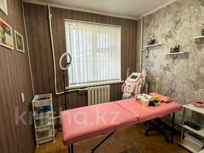 Еркін, кеңселер, дүкендер мен бутиктер, қоймалар, сұлулық салондары, медорталықтар мен дәріханалар, білім орталықтары, ойын-сауық · 60.4 м², бағасы: 24.5 млн ₸ в Талдыкоргане