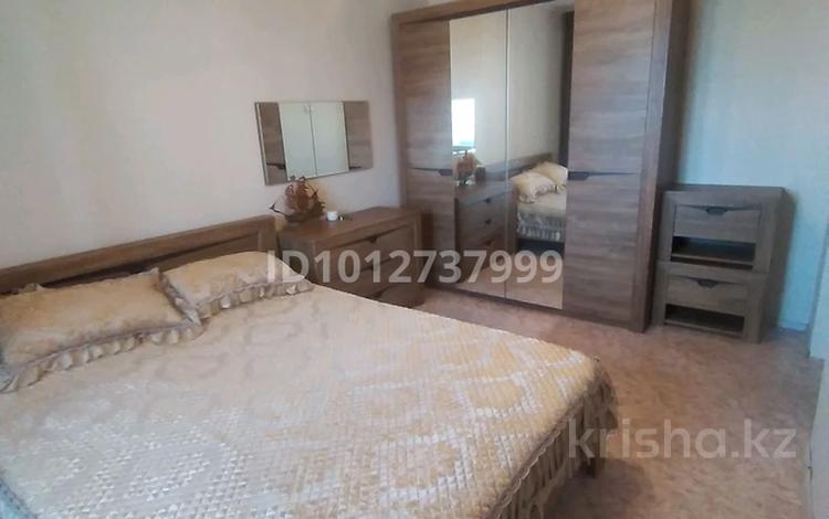 2-бөлмелі пәтер · 53 м² · 9/10 қабат, Жанибека Карменова 72, бағасы: 18 млн ₸ в Семее — фото 2