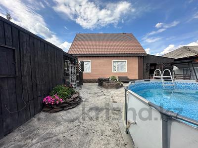 Отдельный дом · 4 комнаты · 104 м² · 6 сот., Юбелейная за 38 млн 〒 в Семее