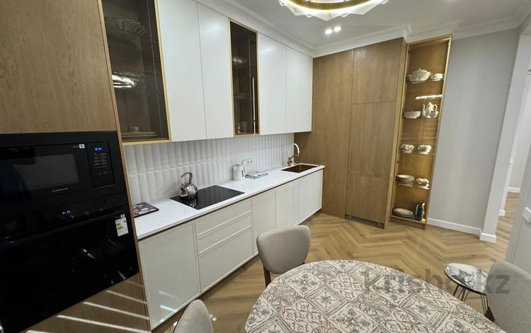 3-комнатная квартира · 86.4 м² · 6/9 этаж, Шарипова 106/2 за 600 000 ₸ в Алматы, Алмалинский р-н — фото 2
