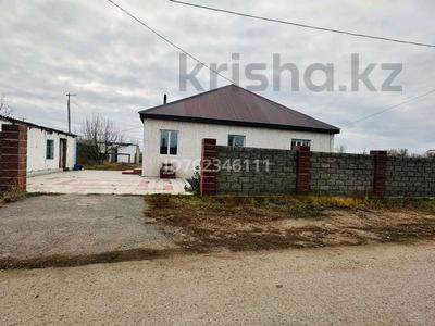 Отдельный дом · 4 комнаты · 120 м² · 15 сот., Сарадыр 24 — Возле новой школы за 25 млн 〒 в Кабанбае Батыра