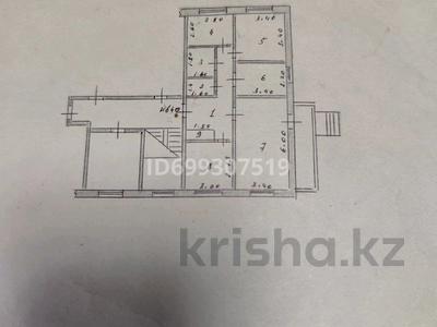 4-бөлмелі пәтер · 71.9 м² · 1/9 қабат, Мкр 4 43, бағасы: 20 млн ₸ в Аксае