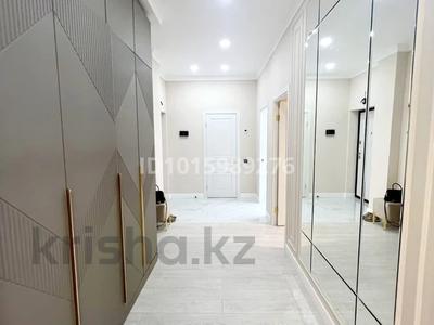 3-комнатная квартира · 78 м² · 8/9 этаж, мкр Нурсая, Абулхайыр хана за 400 000 ₸ в Атырау
