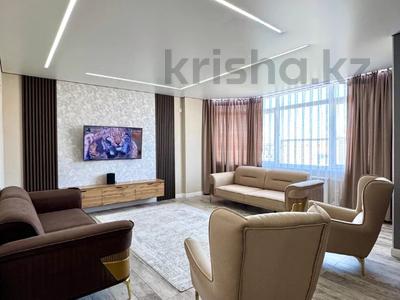 4-комнатная квартира · 144 м² · 5 этаж, Сатпаева 48б за 65 млн 〒 в Атырау