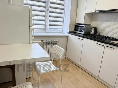 2-бөлмелі пәтер · 48 м² · 1/4 қабат, Манаса 52 — Манаса -Бухар жырау, бағасы: 17 000 ₸ в Алматы, Бостандыкский р-н