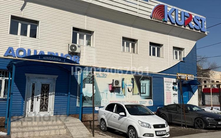 Свободное назначение, офисы, магазины и бутики, склады, салоны красоты, бани, гостиницы и зоны отдыха, фитнес и спорт, медцентры и аптеки, образование, кабинеты и рабочие места, студии · 100 м² за 500 000 ₸ в Шымкенте, Туран р-н — фото 2