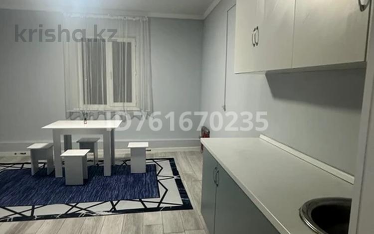 2-бөлмелі пәтер · 70 м² · 2/2 қабат, Ұлжан-2 ш/а. 2, бағасы: 200 000 ₸ в Алматы, Алатауский р-н — фото 2