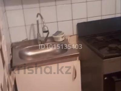 1-бөлмелі пәтер · 38 м² · 4/5 қабат, Айнабұлақ-3 ш/а. 126 — Район барахолки, бағасы: 150 000 ₸ в Алматы, Жетысуский р-н